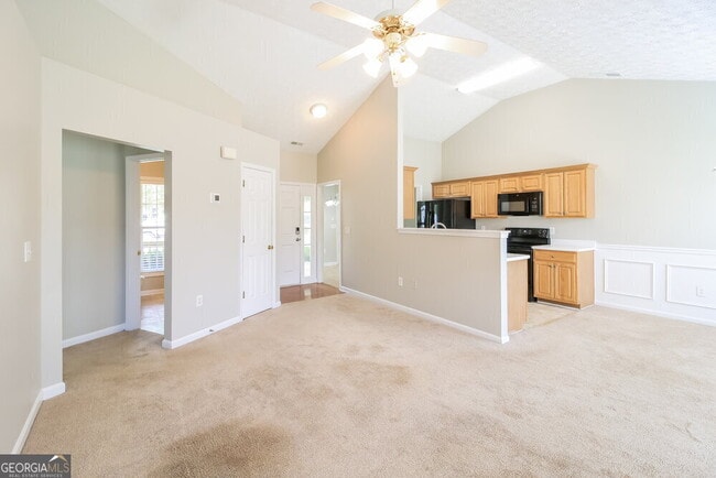 Building Photo - 180 Lake Cove Approach