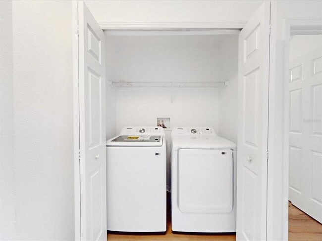 Building Photo - 7627 Long Island Dr