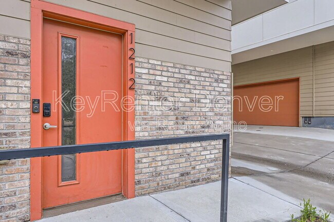 Building Photo - 1212 N Perry St