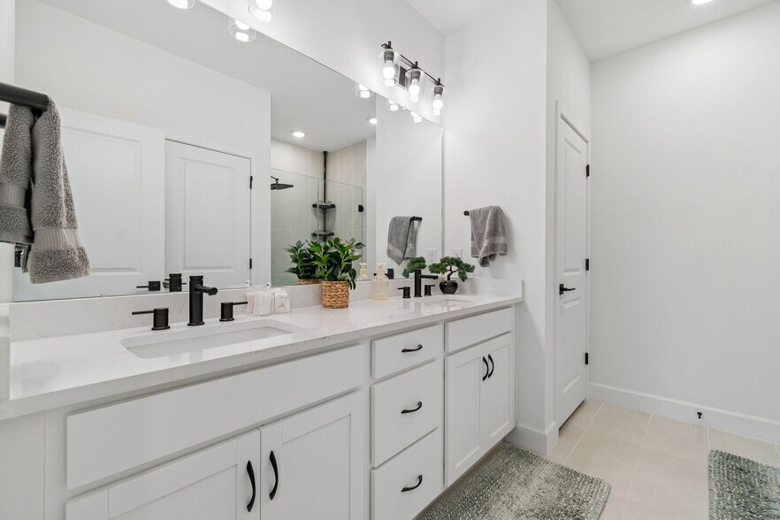 Building Photo - 2021 Amelia Bay Pl