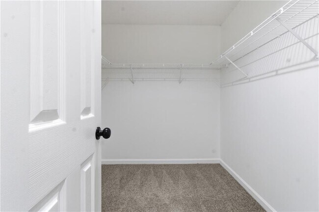 Building Photo - 2110 Meadow View Ct