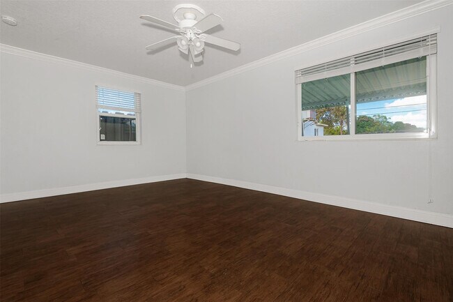 Building Photo - 5608 Buchanan St