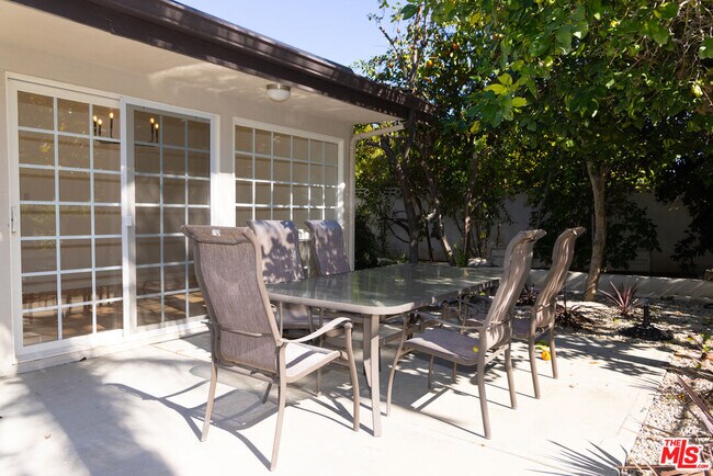 Building Photo - 24316 Burbank Blvd