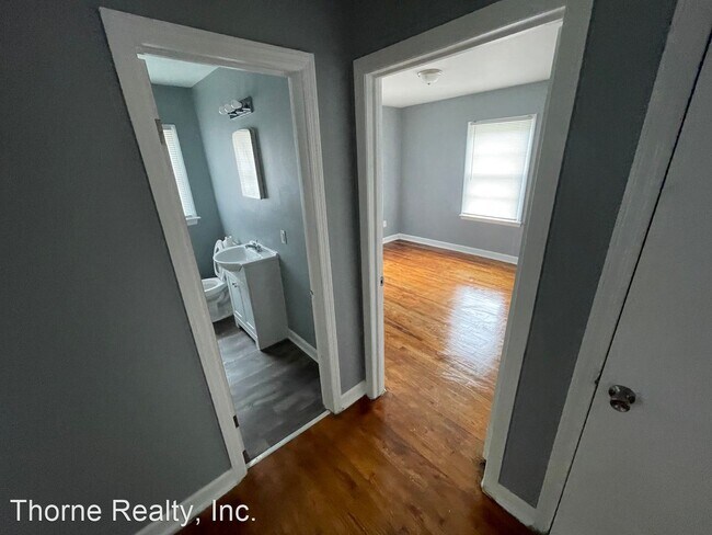 Building Photo - 3 br, 1 bath House - 1308 Poplar St