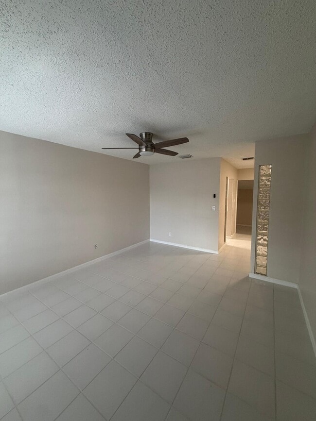 Building Photo - 3391 NW 18th Pl