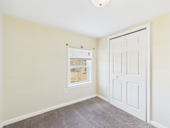 Building Photo - 604 W Vine St