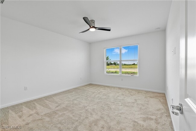 Building Photo - 42425 Cascade Dr