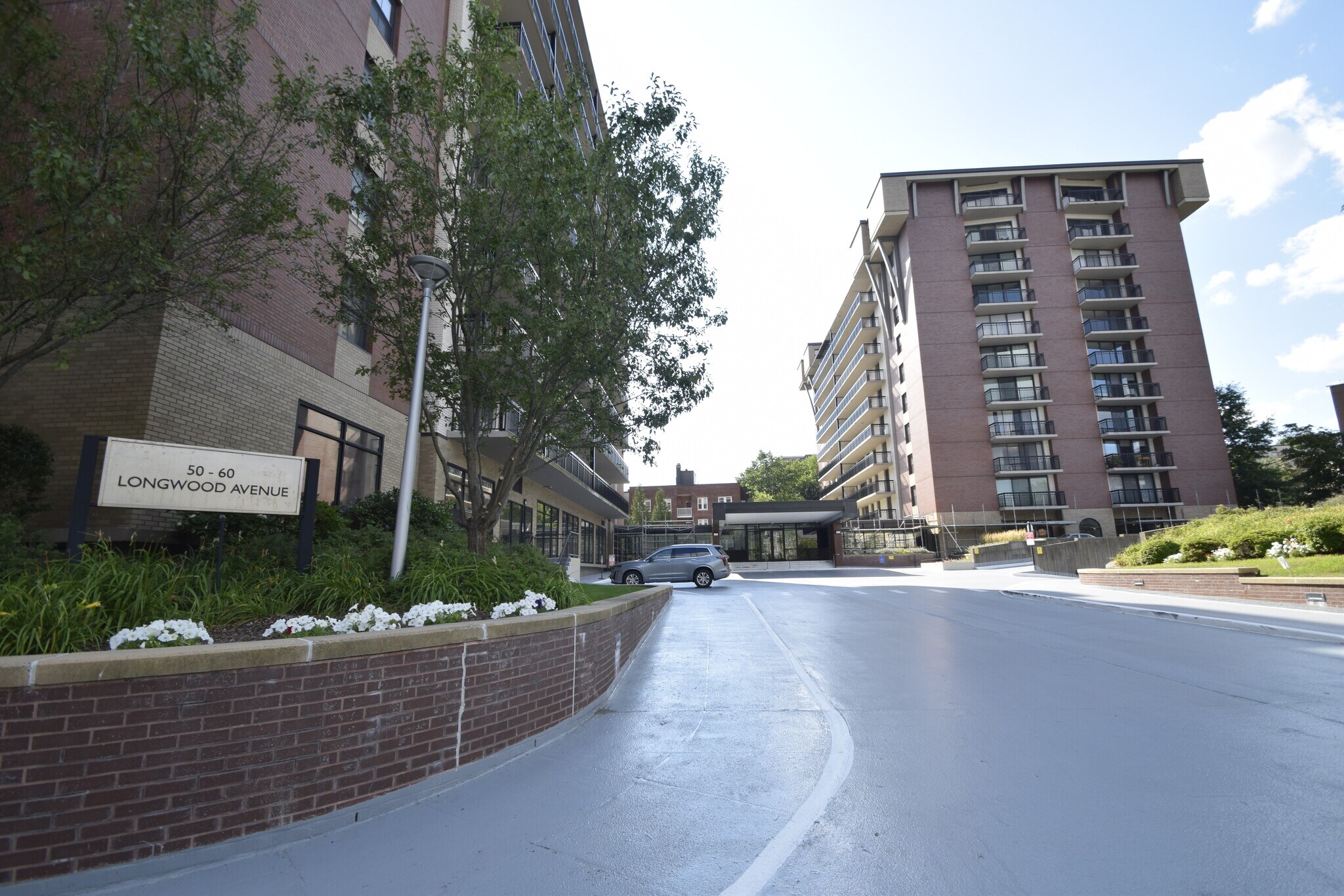 Building Photo - 60 Longwood Ave