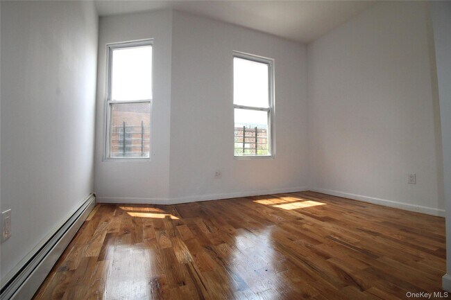 Building Photo - 291 Bonner Pl