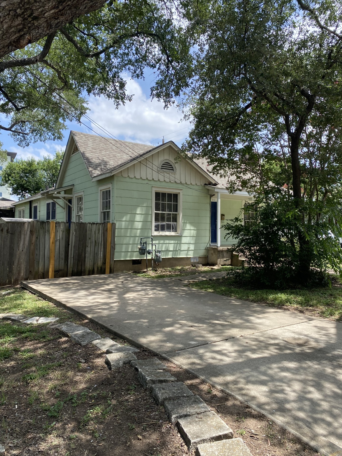 Building Photo - 3901 Willbert Rd