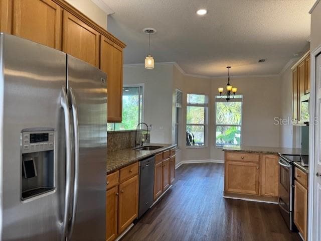 Building Photo - 7 Deerwood St