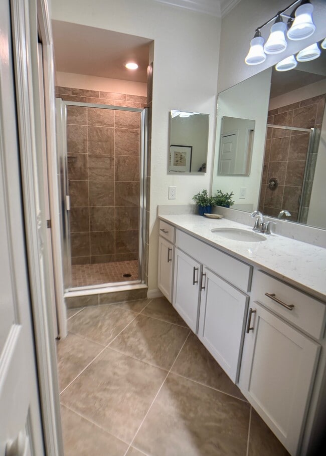 Building Photo - 1010 Tidewater Shores Loop