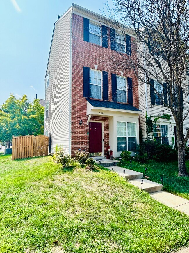 Primary Photo - 2418 Misty Dawn Ct