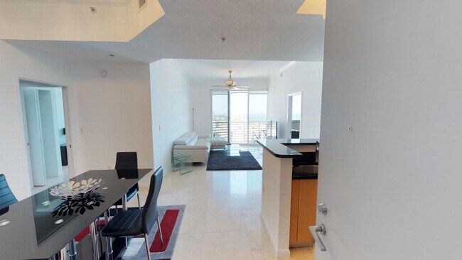 Building Photo - 1551 N Flagler Dr