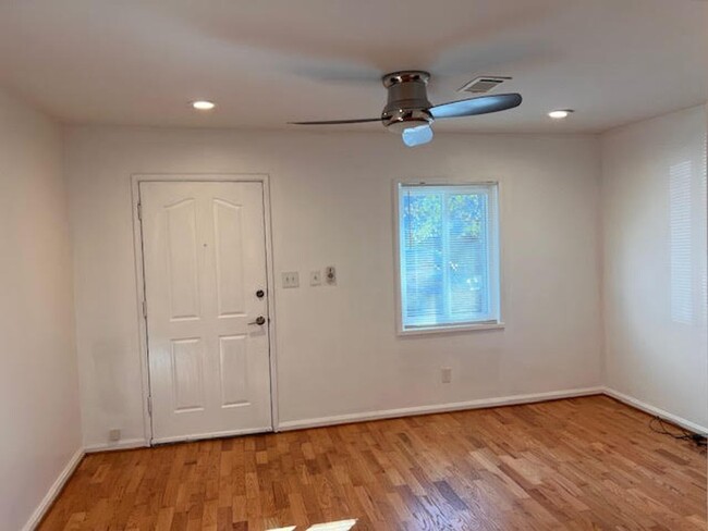 Building Photo - Duplex for Rent in Ormewood Park