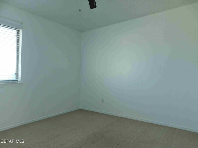 Building Photo - 14024 Tierra Halcon Dr