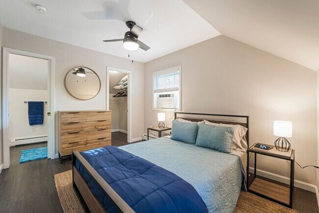 Building Photo - 1439 NY-9P