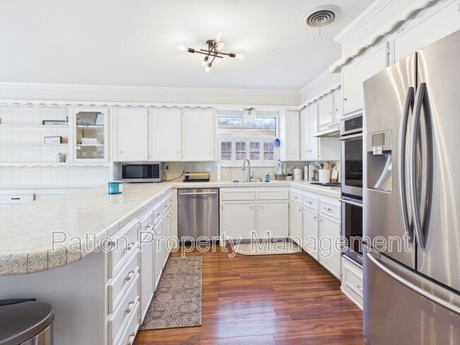 Building Photo - 7727 Cervin Dr