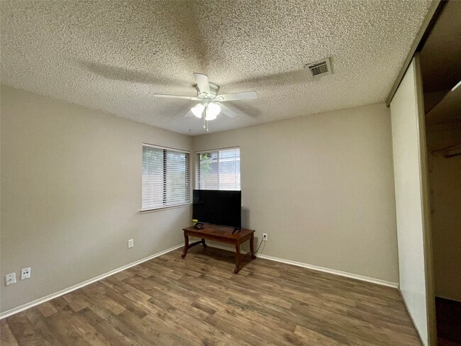 Building Photo - 13703 Carsa Ln