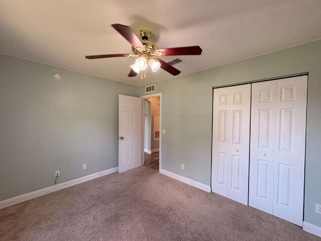 Building Photo - Charming Rental Home in Northwest Ocala – Comfort, Convenience & Value!