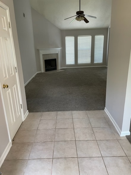 Building Photo - 16 Stoney Hill Rd