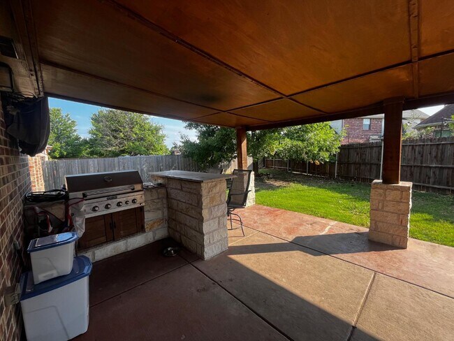 Building Photo - 1508 Pillar Bluff Way