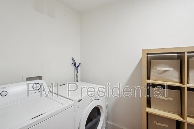 Building Photo - 507 N 1st St