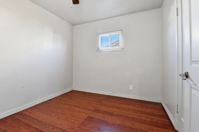 Building Photo - $1,930.95 - 3 Bedrooms, 1 Bathroom, Single Family Home in Aurora with fenced Yard!