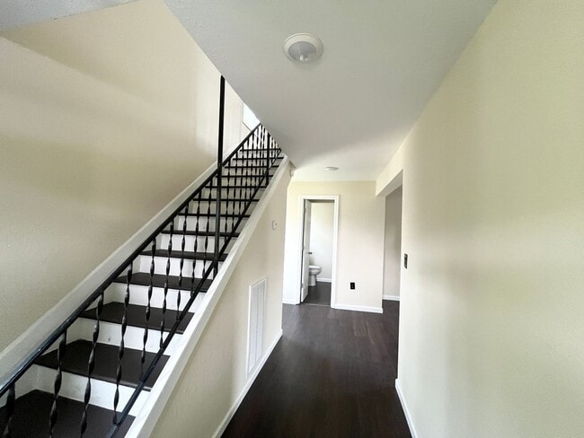 Building Photo - 309 Harney St