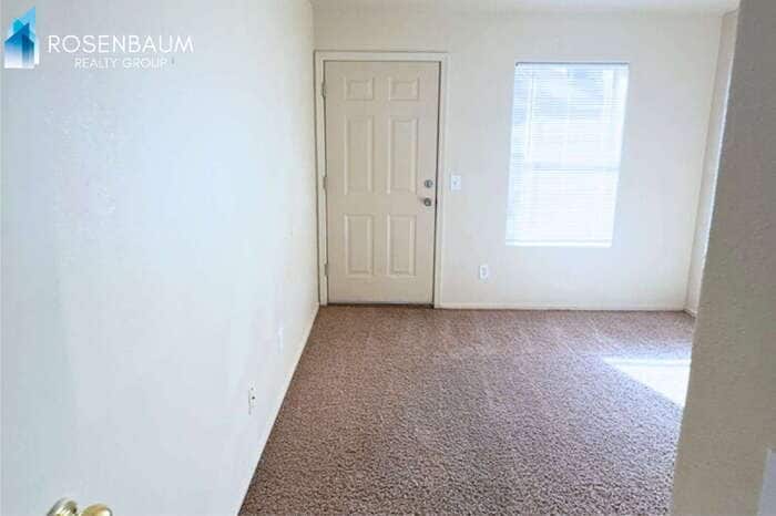 Building Photo - 8281 W Sandy Ln