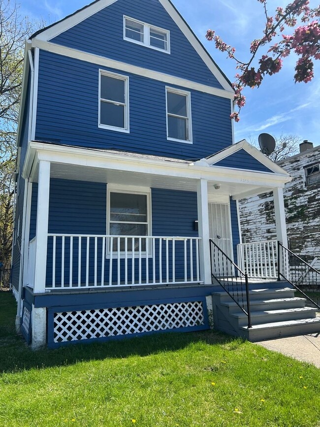 Primary Photo - Great 2 Story 3 bedroom Section 8 accepted