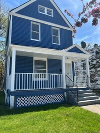Building Photo - Great 2 Story 3 bedroom Section 8 accepted