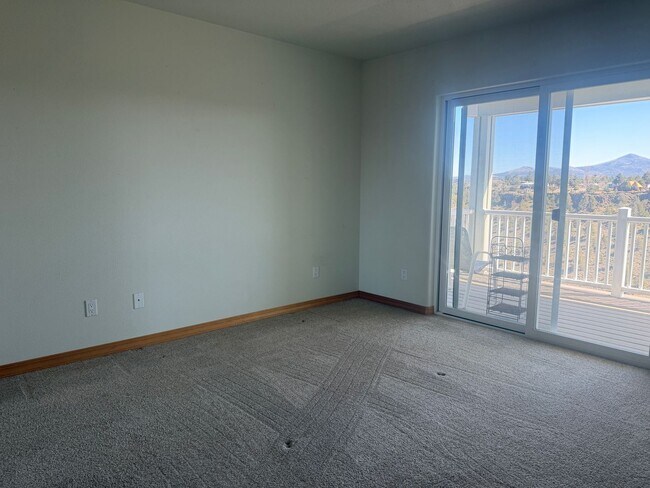 Building Photo - Breathtaking Panoramic Views: Golf Course & Canyon Views Home with Attached Garage in Crooked Riv...