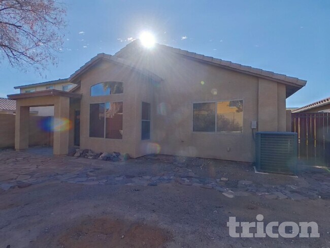 Building Photo - 25862 W Whyman St