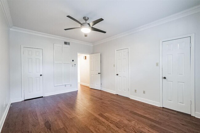 Building Photo - 4000 Purdue St