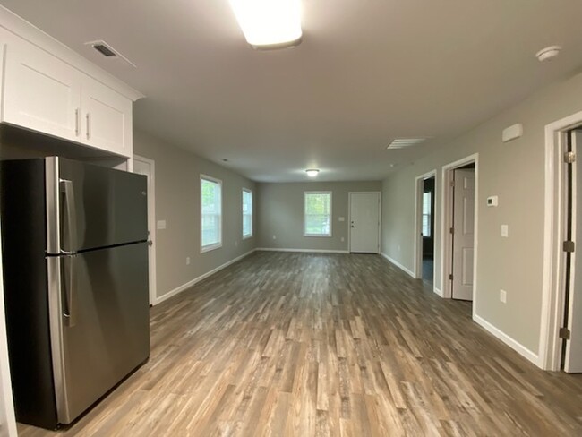 Building Photo - New Construction 2 bedroom, 2 bath duplex