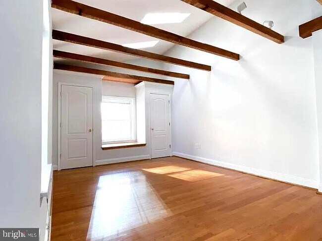 Building Photo - 1701 Spruce St