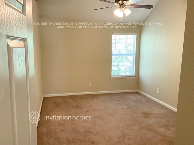 Building Photo - 506 Streamside Pl