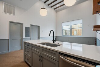 Building Photo - 2212 1st Ave N