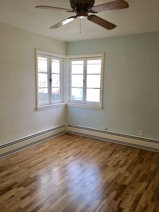 Building Photo - 1706 3rd Ave