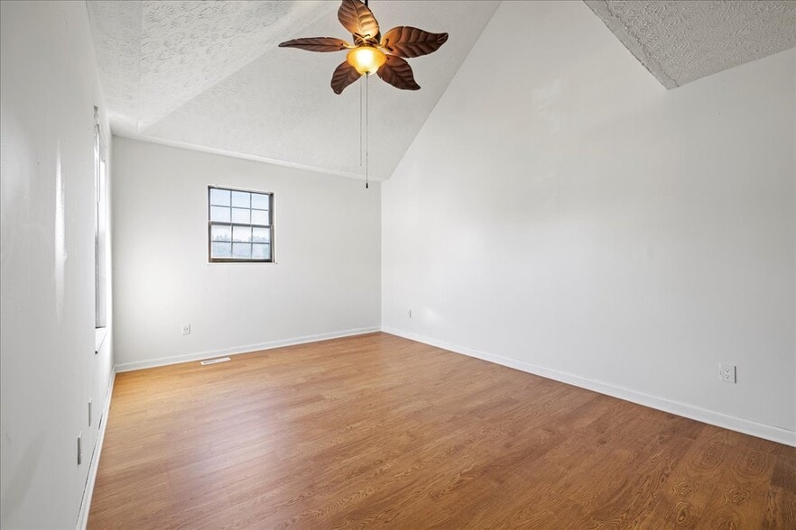 Primary Suite - 1600 Rock Creek Dr