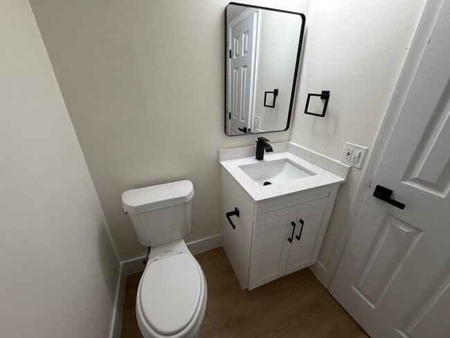 Building Photo - 1105 S Flagler Ave