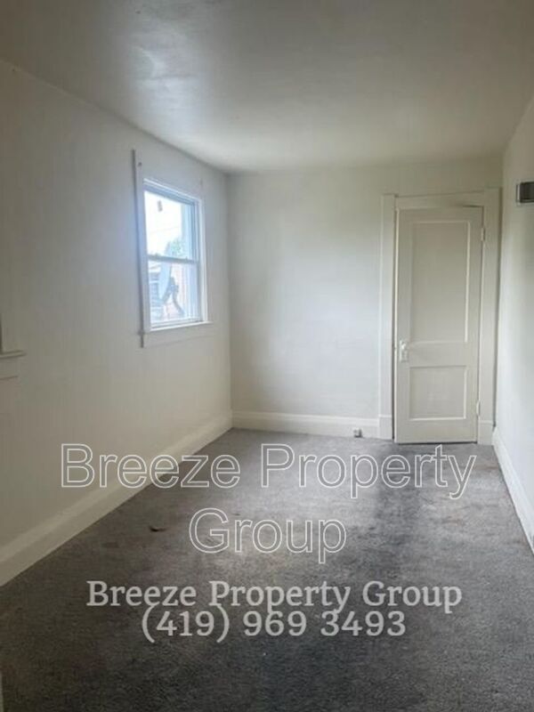 Building Photo - 228 Langdon St