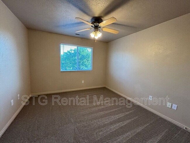 Building Photo - 2642 E 750 N