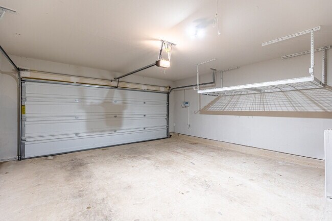 Building Photo - 2034 Carter Ln