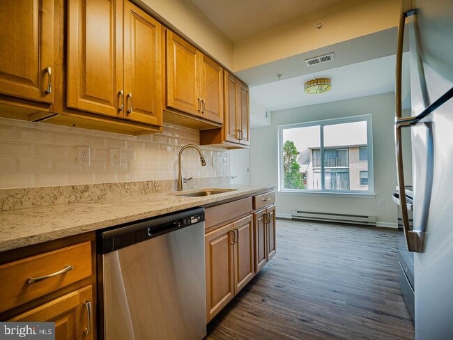 Building Photo - 15210 Elkridge Way