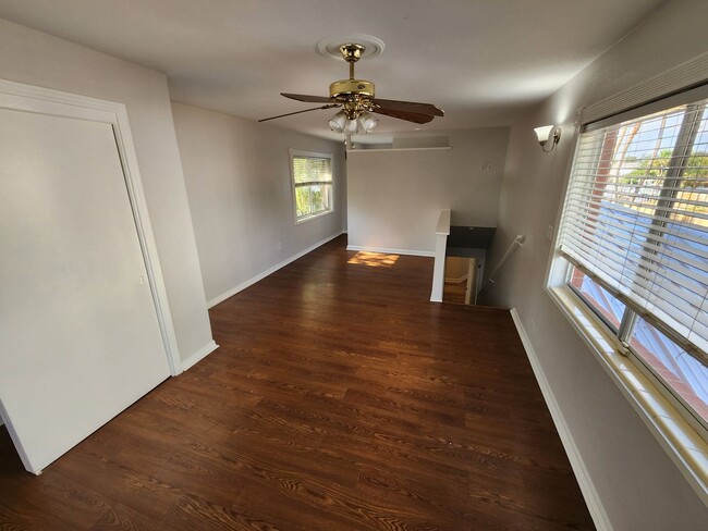 Building Photo - Riverfront Oasis in the City of Tampa!