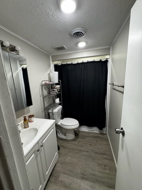 bathroom - 103 Marchmont Dr