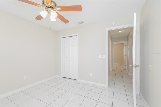 Building Photo - 807 Savona Pl