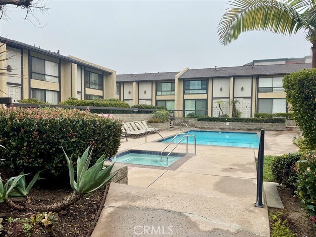 Building Photo - 3520 Maricopa St